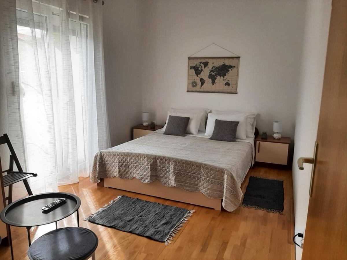 Apartments Luna Sveti Filip i Jakov Extérieur photo