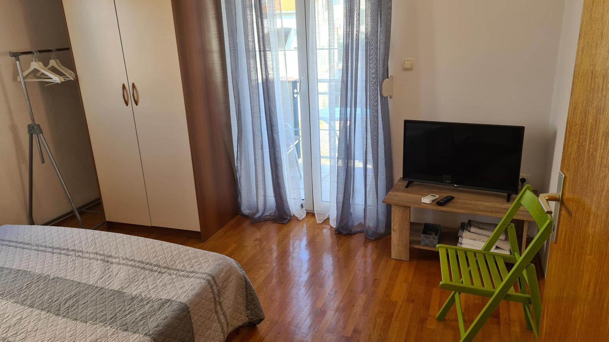 Apartments Luna Sveti Filip i Jakov Extérieur photo