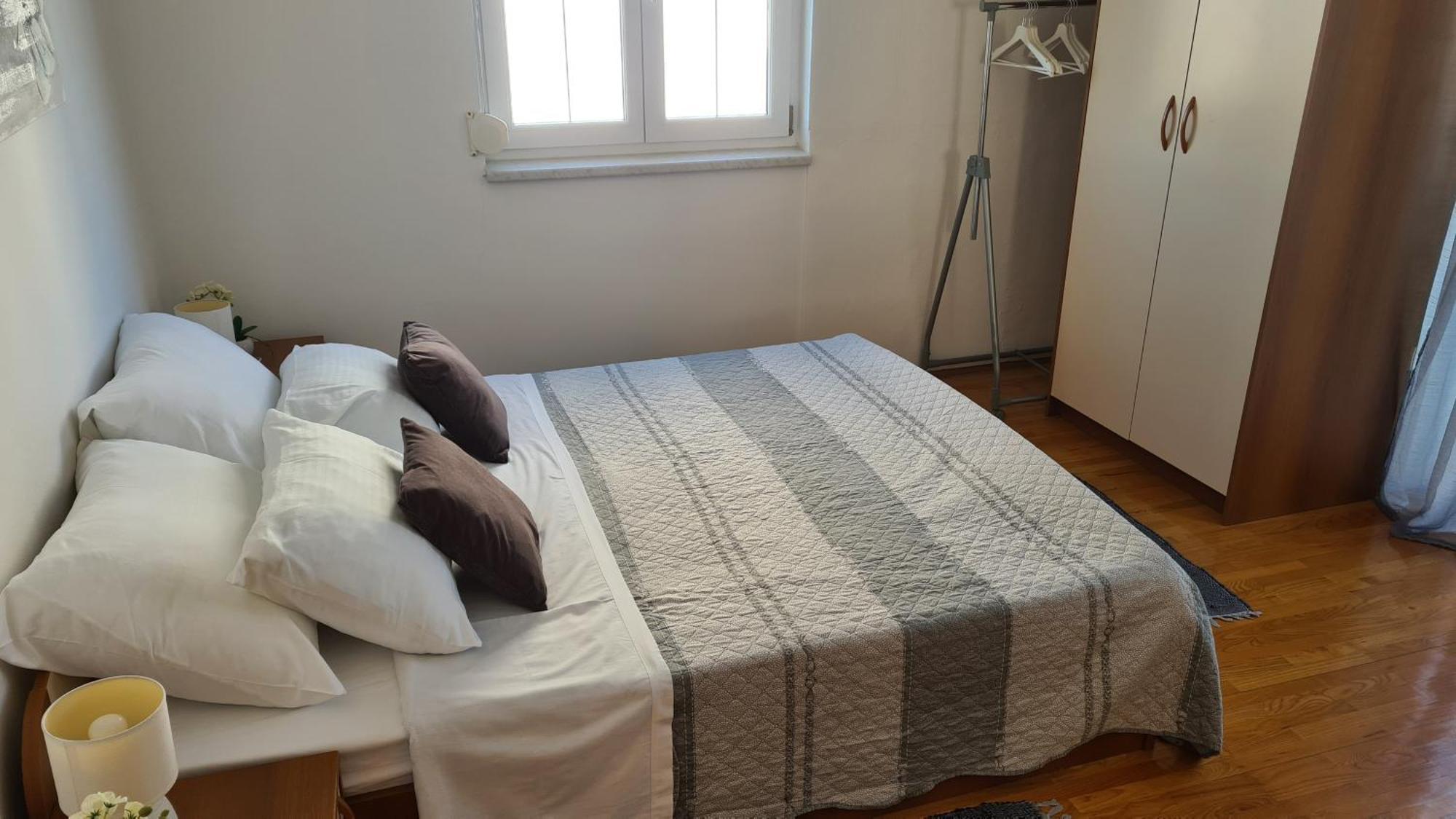 Apartments Luna Sveti Filip i Jakov Extérieur photo